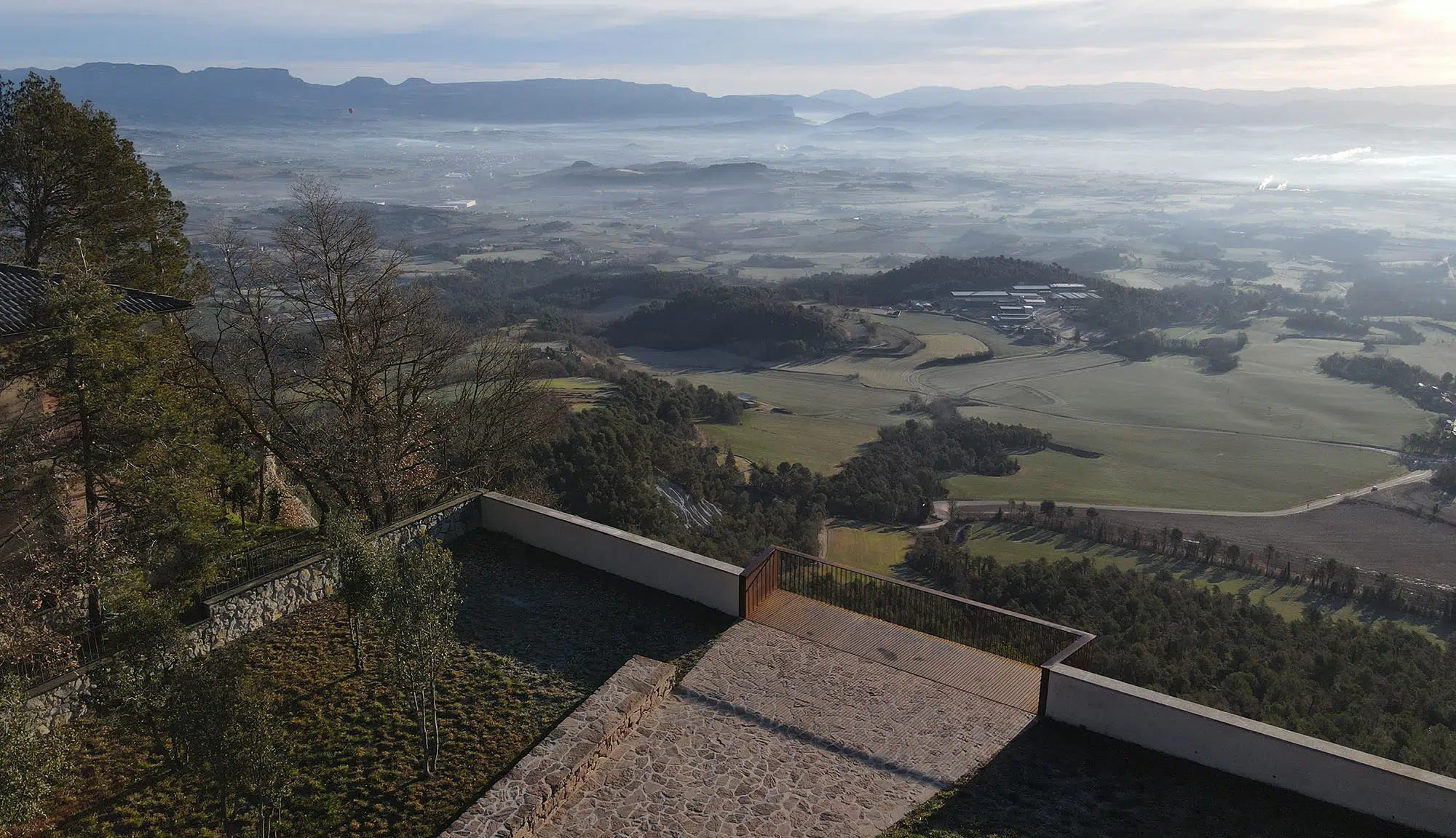 An engineering intervention respectful of its surroundings, aiming to enhance environmental richness, preserve local identity, and strengthen regional connectivity.